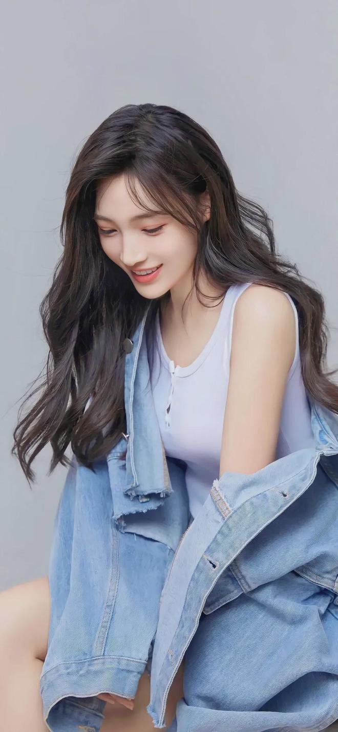 - 美丽的小蜜蜂美国版2老版本V2新利体育登录美丽的小蜜蜂美国版2(图1)